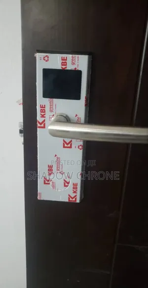 Modern Electronic Card Door Lock – Luxury & Safety In One