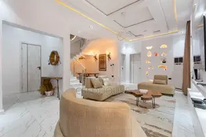 Luxurious and Fully Serviced 4 Bedroom Duplex With Ps5, Snooker, Pool