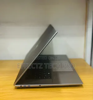 Laptop HP ZBook Studio 64GB Intel Core i9 SSD 1T