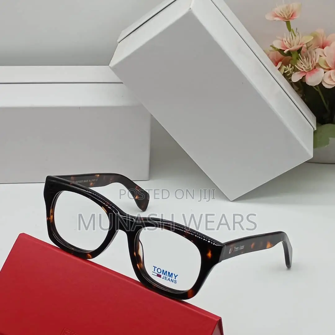 Tommy Hilfiger Classic Glasses