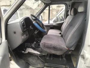 Ford Transit 2000 White