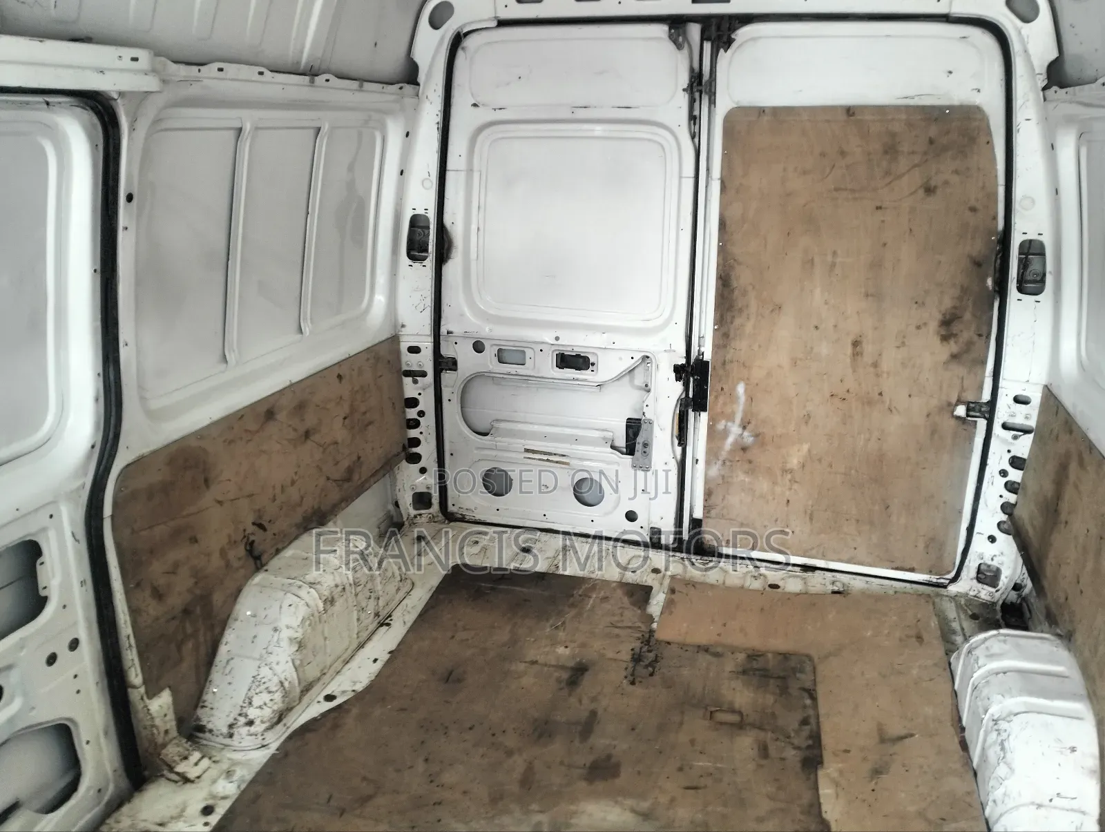 Ford Transit 2000 White