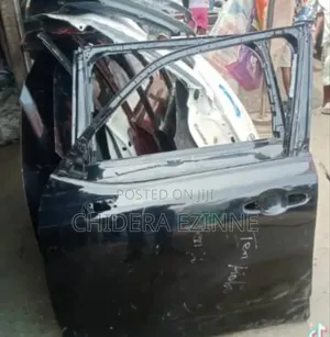 Land Cruiser 2024 Fron; Door Left Side