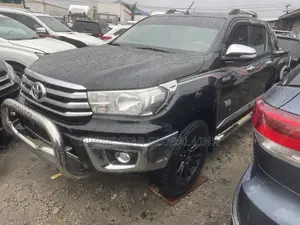 Toyota Hilux 2017 Black