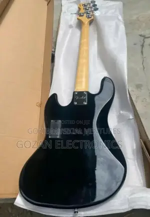 Original Squire by Fender Jazz Active Bass Five String.