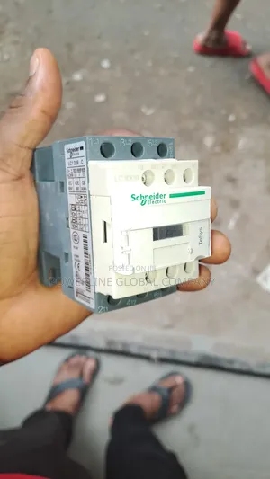 Contactor 25a 3pole for Electrical/ Mechanical Purposes