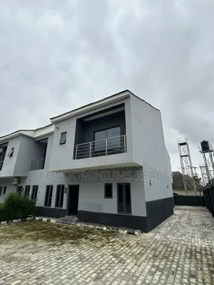 4bdrm Duplex in Kado for sale
