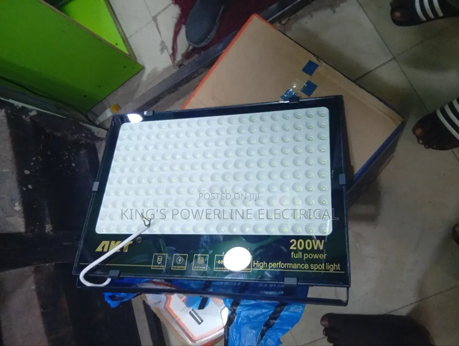 200 Watts Floodlight Akt