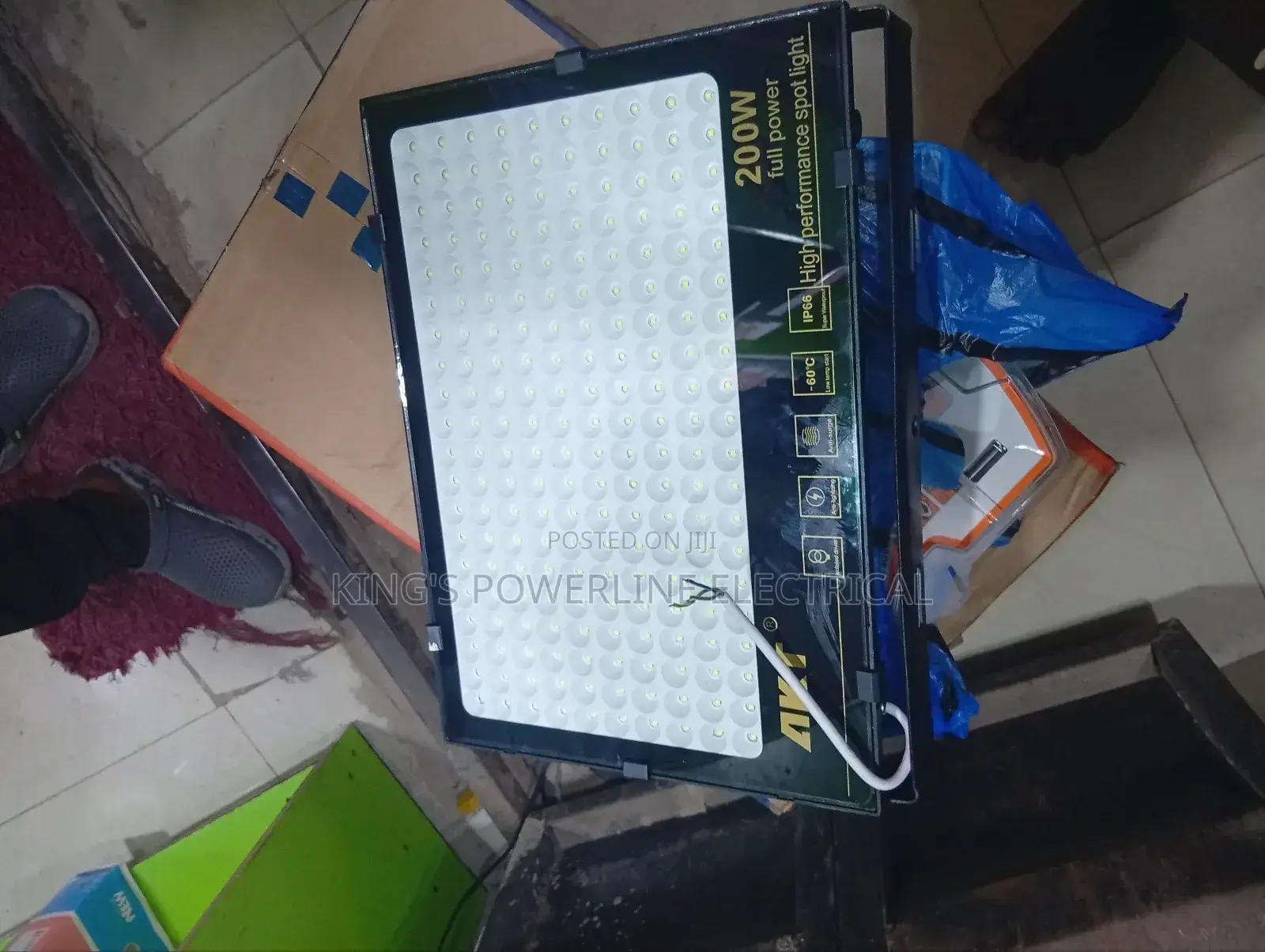 200 Watts Floodlight Akt