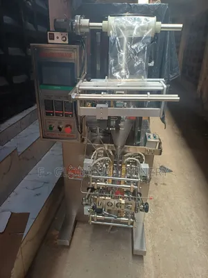 Auto Liquid and Paste Packaging Machine