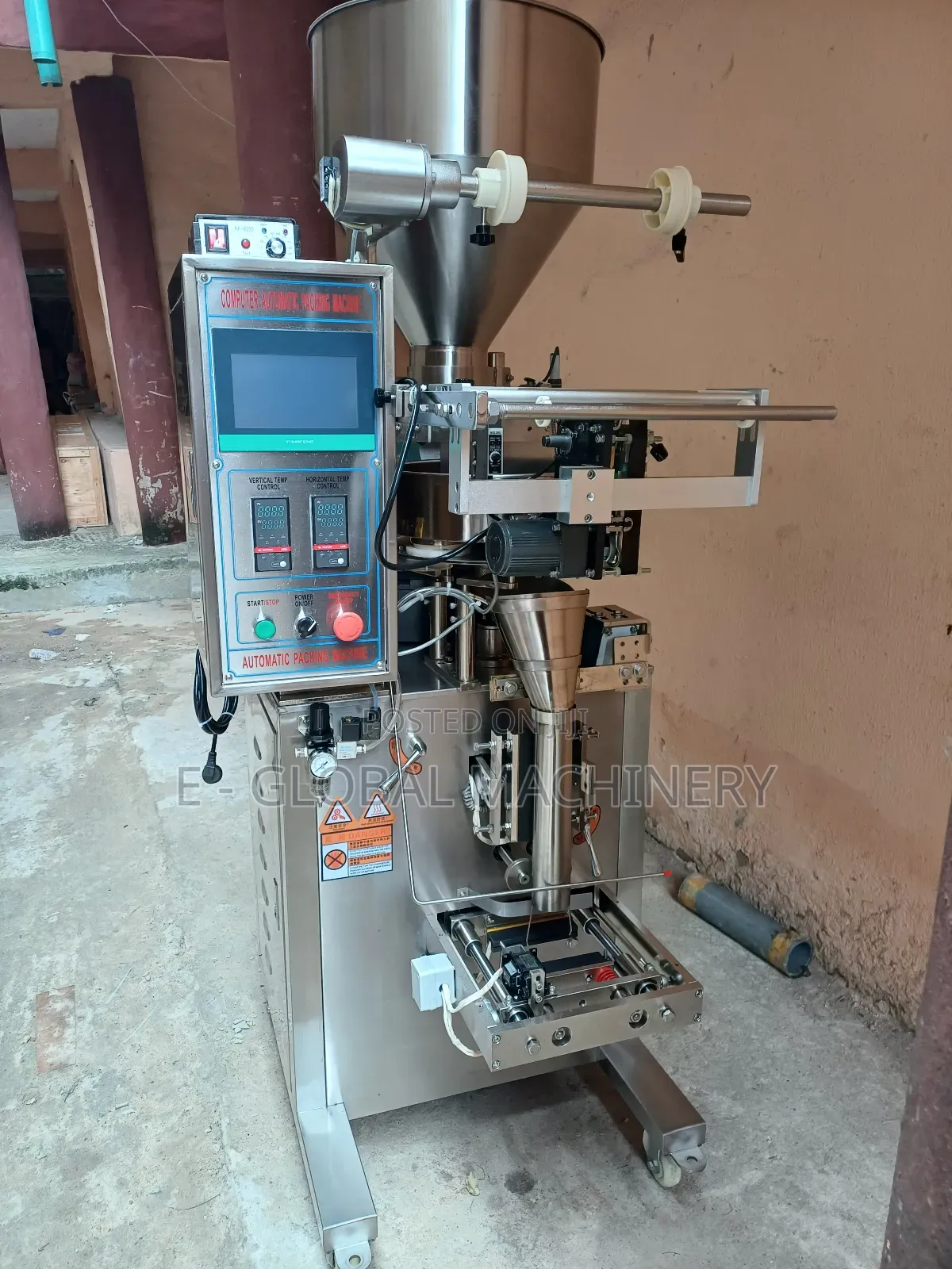 Granules Packaging Machine