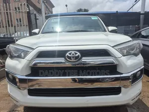 Toyota 4-Runner Trail 4dr SUV 4WD (4.0L 6cyl 5A) 2014 White