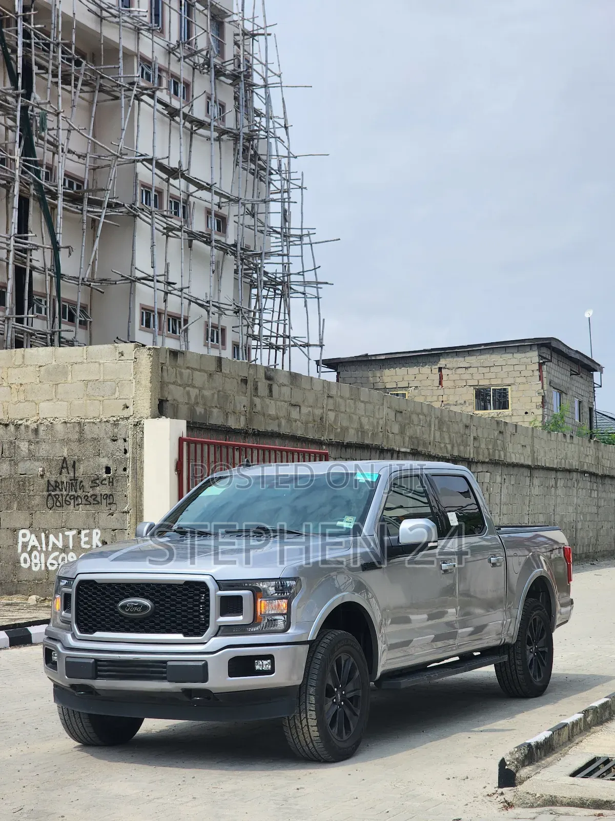 Ford F-150 Lariat 4x4 SuperCab Styleside 8 ft. box 163 in. WB 2020 Gray