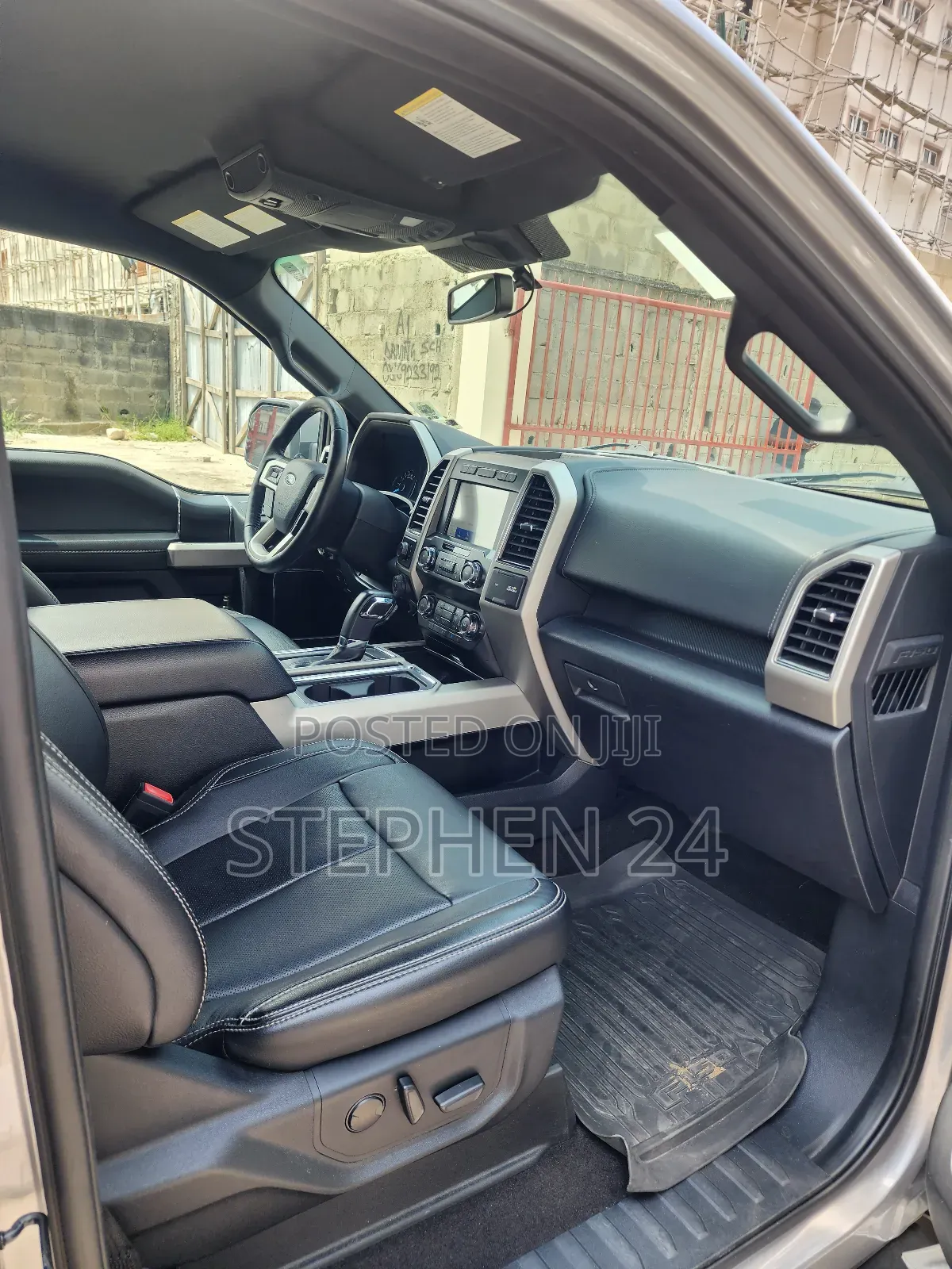 Ford F-150 Lariat 4x4 SuperCab Styleside 8 ft. box 163 in. WB 2020 Gray