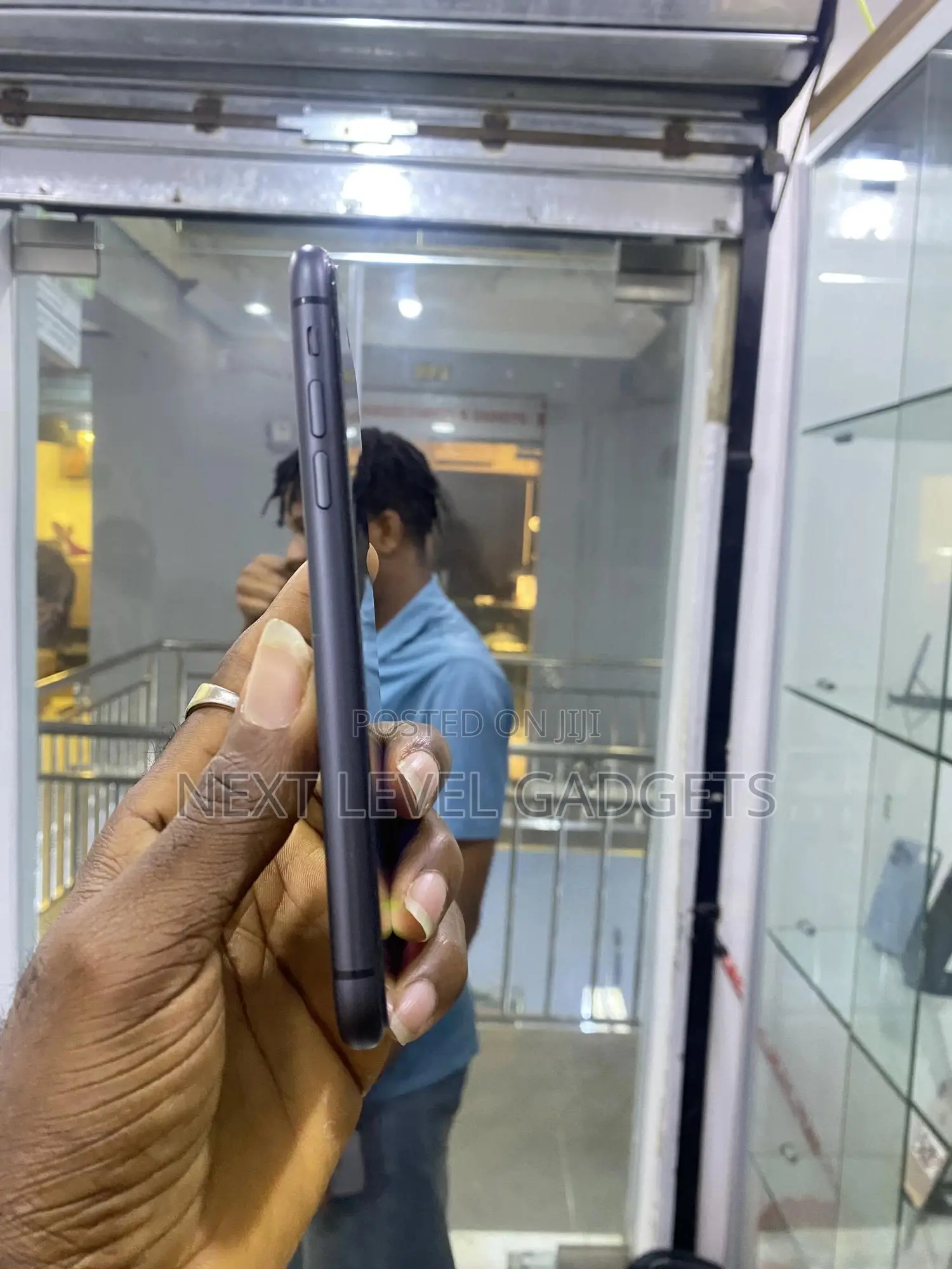 Apple iPhone 11 64 GB Black
