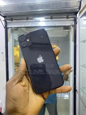 Apple iPhone 11 64 GB Black