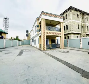 4bdrm Duplex in Agege Lagos for sale