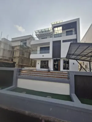 5bdrm Duplex in Megamound, Lekki for sale