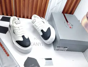 Para Luxury White Color Sneakers Shoe