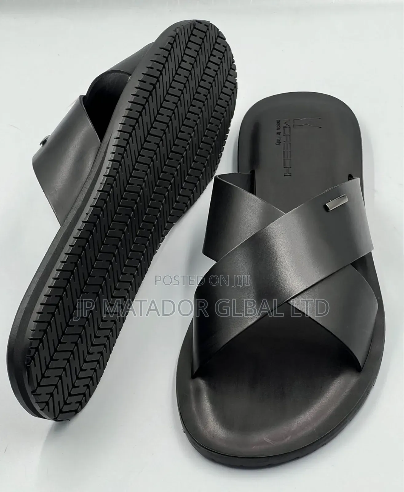 Stocks New Palm Leather Slippers