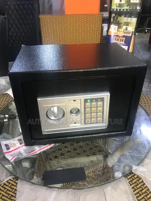 Hotel Safe (E25)