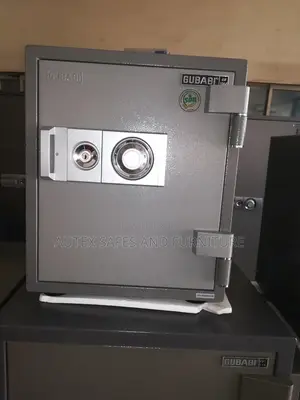 Fireproof Safe (104a)