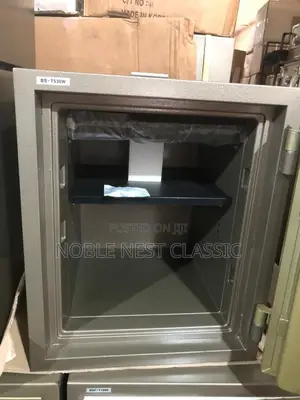 Fireproof Safe (104a)