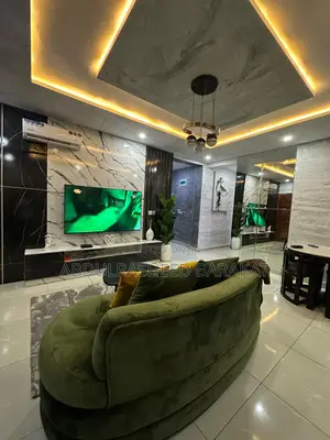 Luxury One Bedroom Apartment With Pool and Balcony