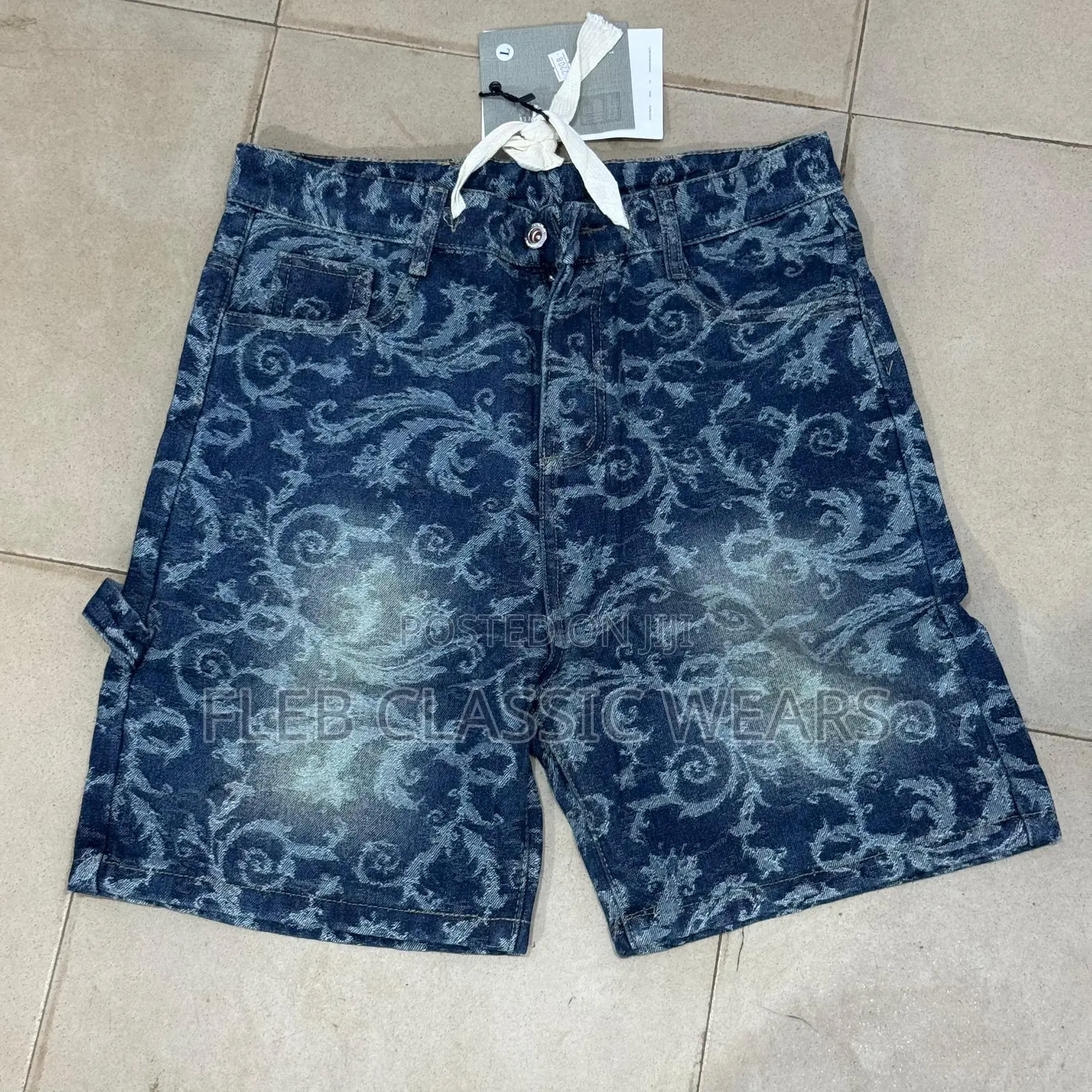 Luxury Denim Short Jean
