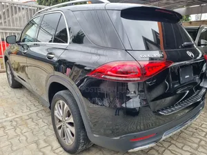 Mercedes-Benz GLE-Class 2022 Black