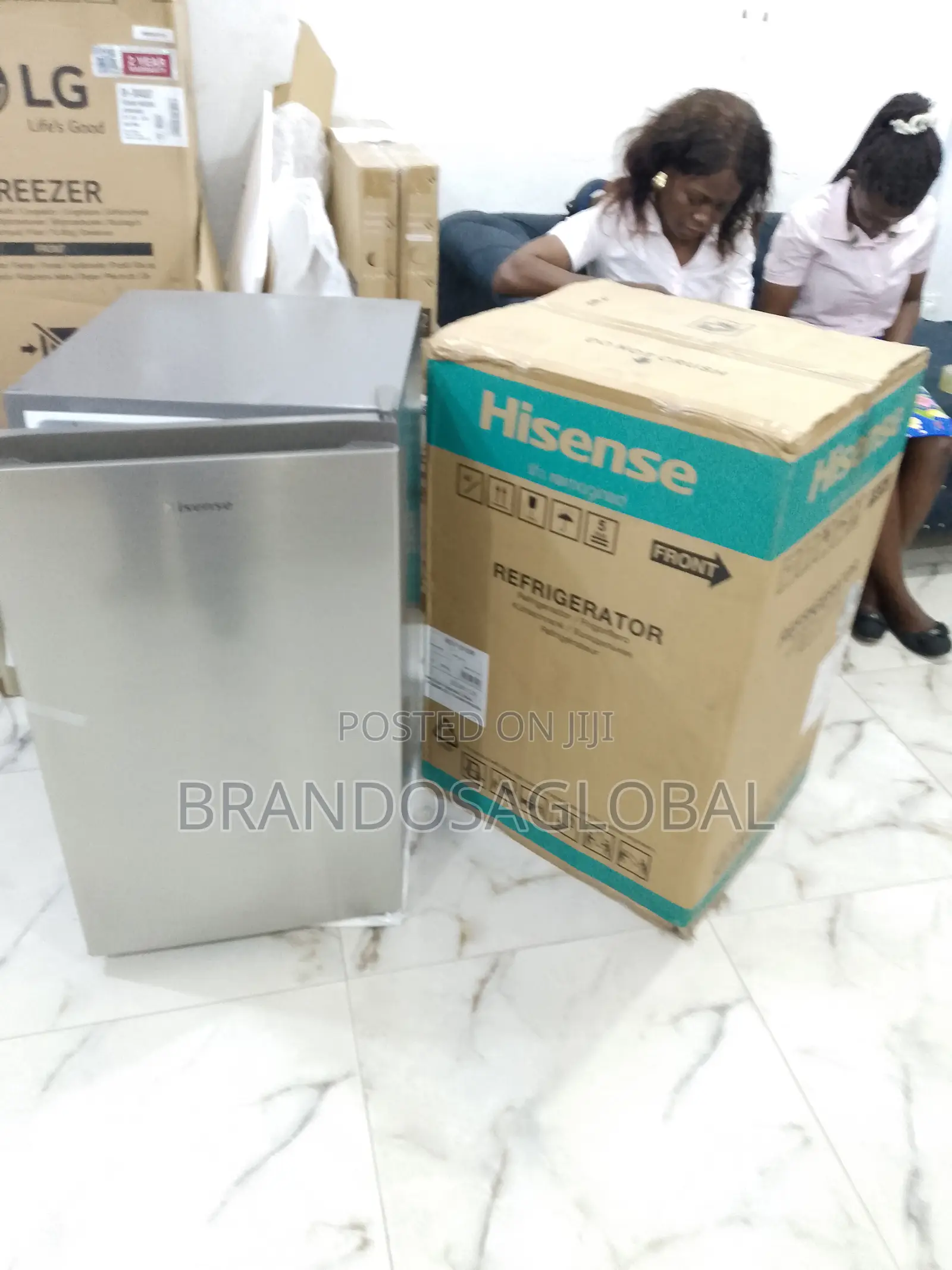 Hisense 121 L Fridge – Ideal for Studios Offices