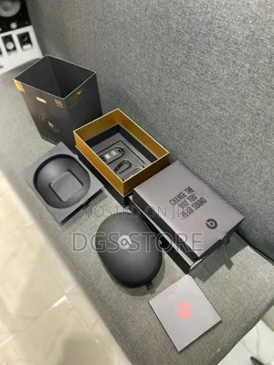 Apple Beats Studio Wireless Headphone