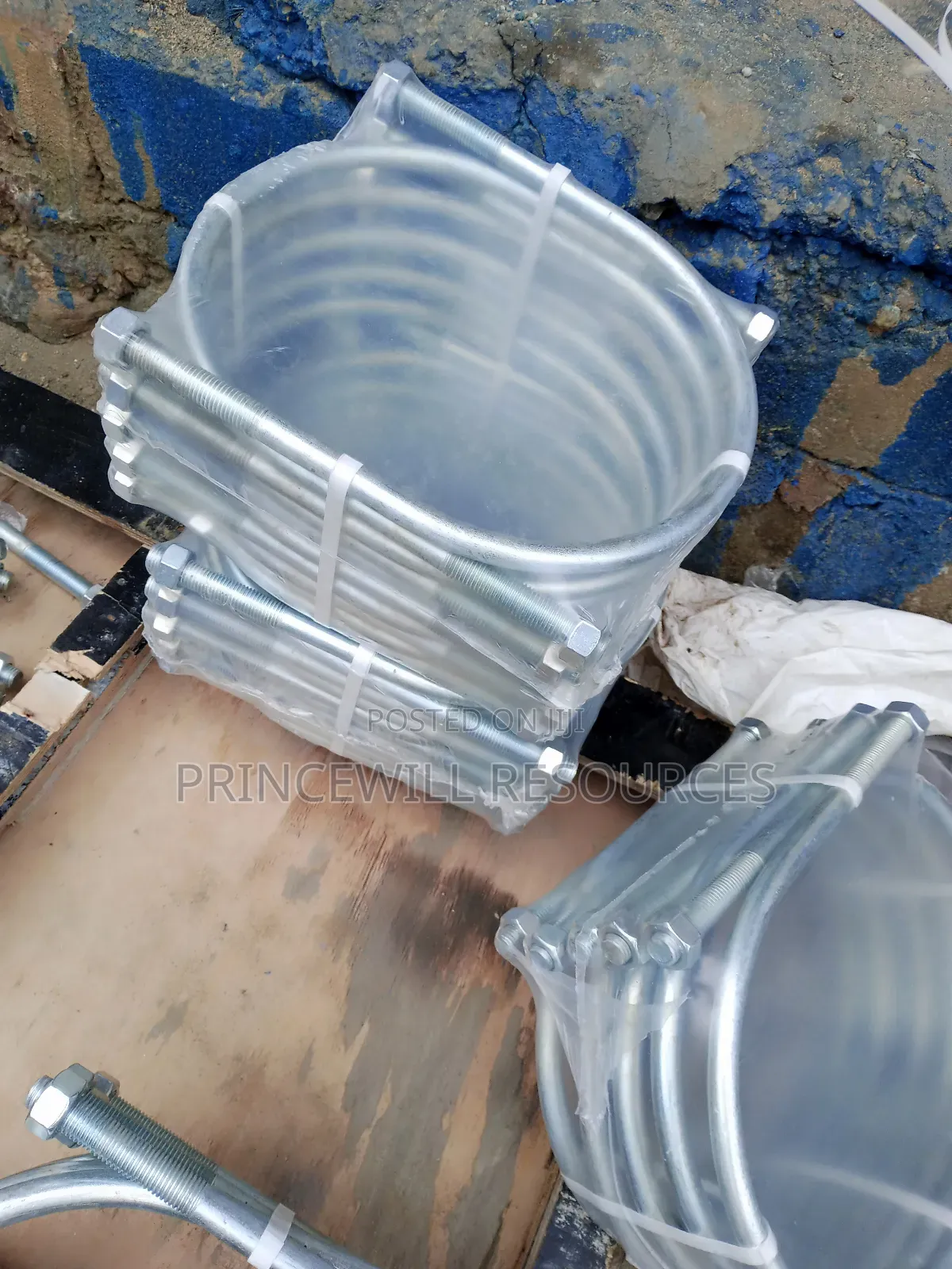 U Bolt and Nut With Washers Available