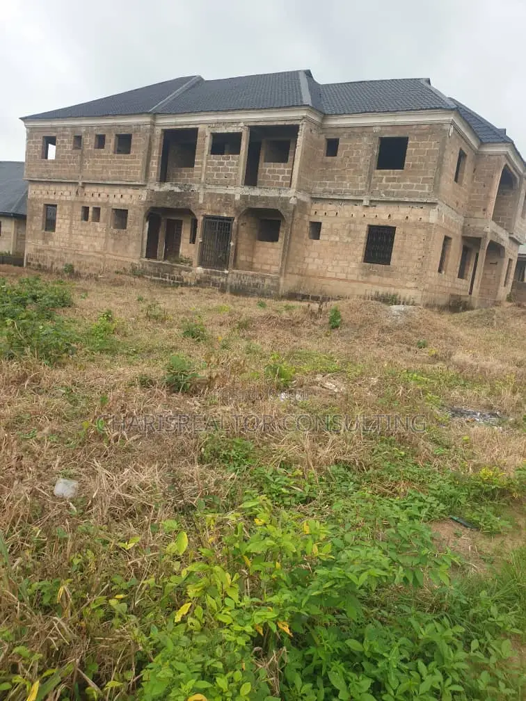 6units 2bed Apartments