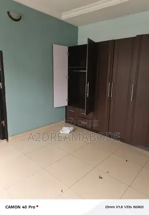 5bdrm Duplex in Magodo Phase 2, Ikeja for rent
