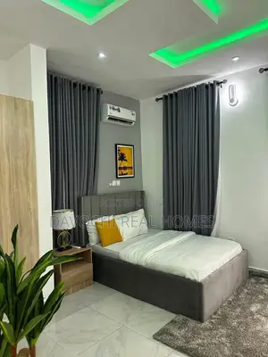 Furnished 3bdrm Apartment in Lekki Phase1 for rent