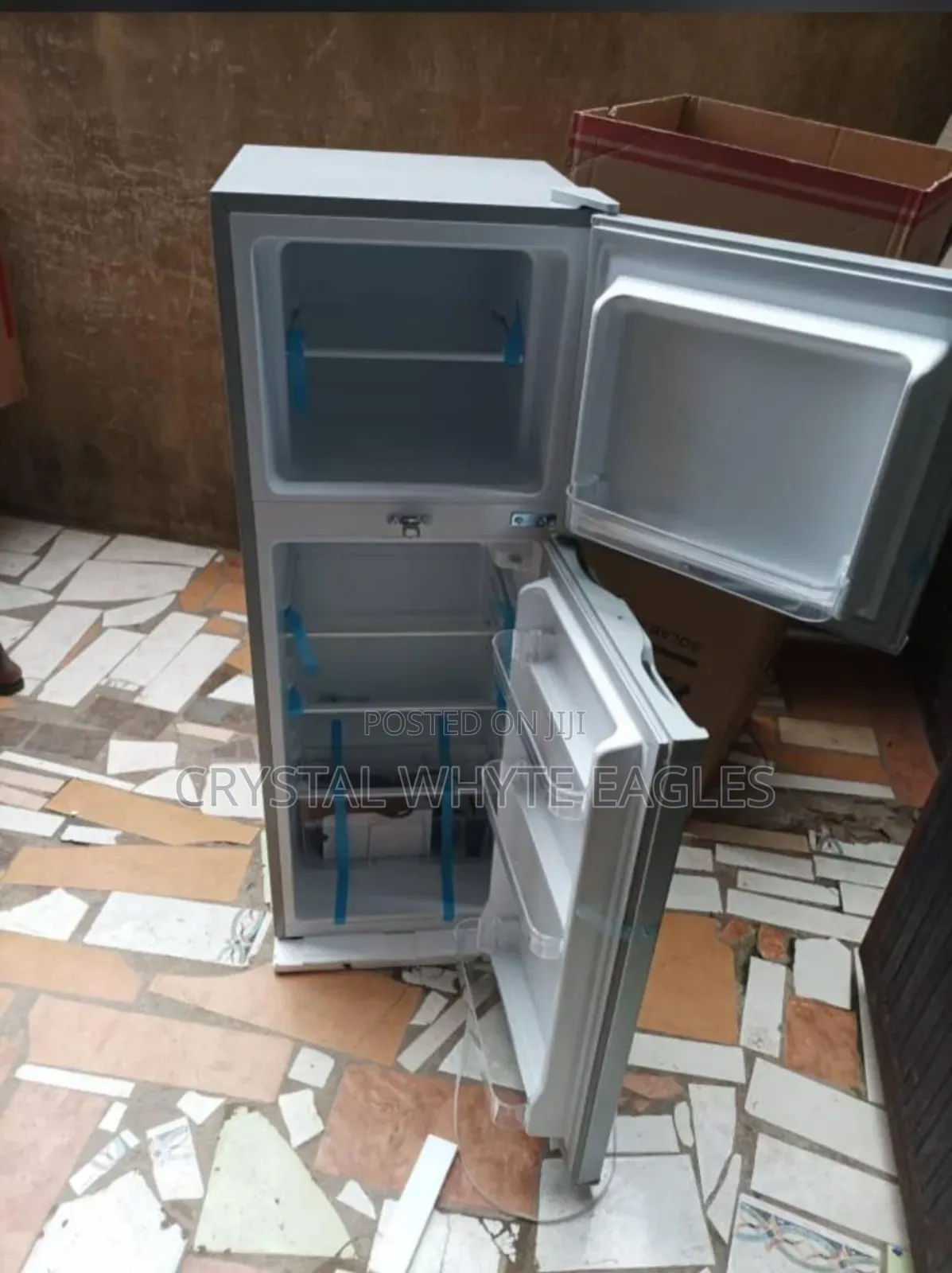 Yohako Ac/Dc Solar Ice Maker