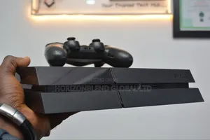 Play Station 4 Fat