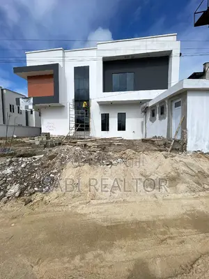 Furnished 4bdrm Duplex in Agungi for sale
