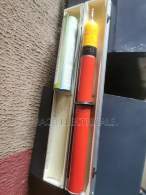 An Electroscope/High Voltage Tester / Voltage Detector
