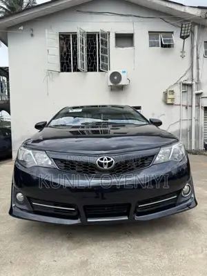 Toyota Camry SE 4dr Sedan (2.5L 4cyl 6A) 2012 Black