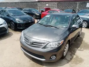 Toyota Corolla LE Special Edition 4dr Sedan (1.8L 4cyl 4A) 2013 Gray