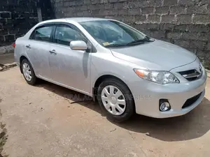 Toyota Corolla LE Special Edition 4dr Sedan (1.8L 4cyl 4A) 2013 Silver