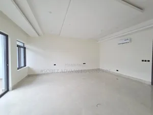 Professional Wall Screening and Polishing