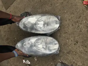 Set Headlamp Micra 2008