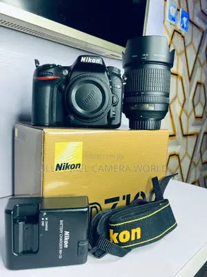 Nikon D7100 With 18-105 Vr Lens