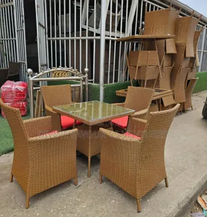 Outdoor Furniture. 4 Chairs and a Table.