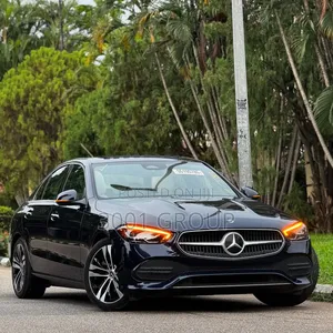 Mercedes-Benz C300 2023 Black