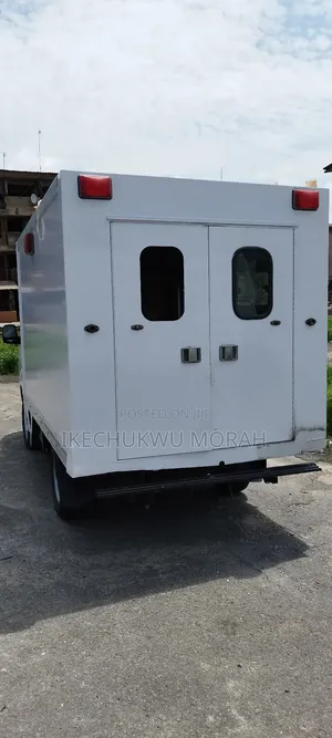 Kia Combi 2010 White