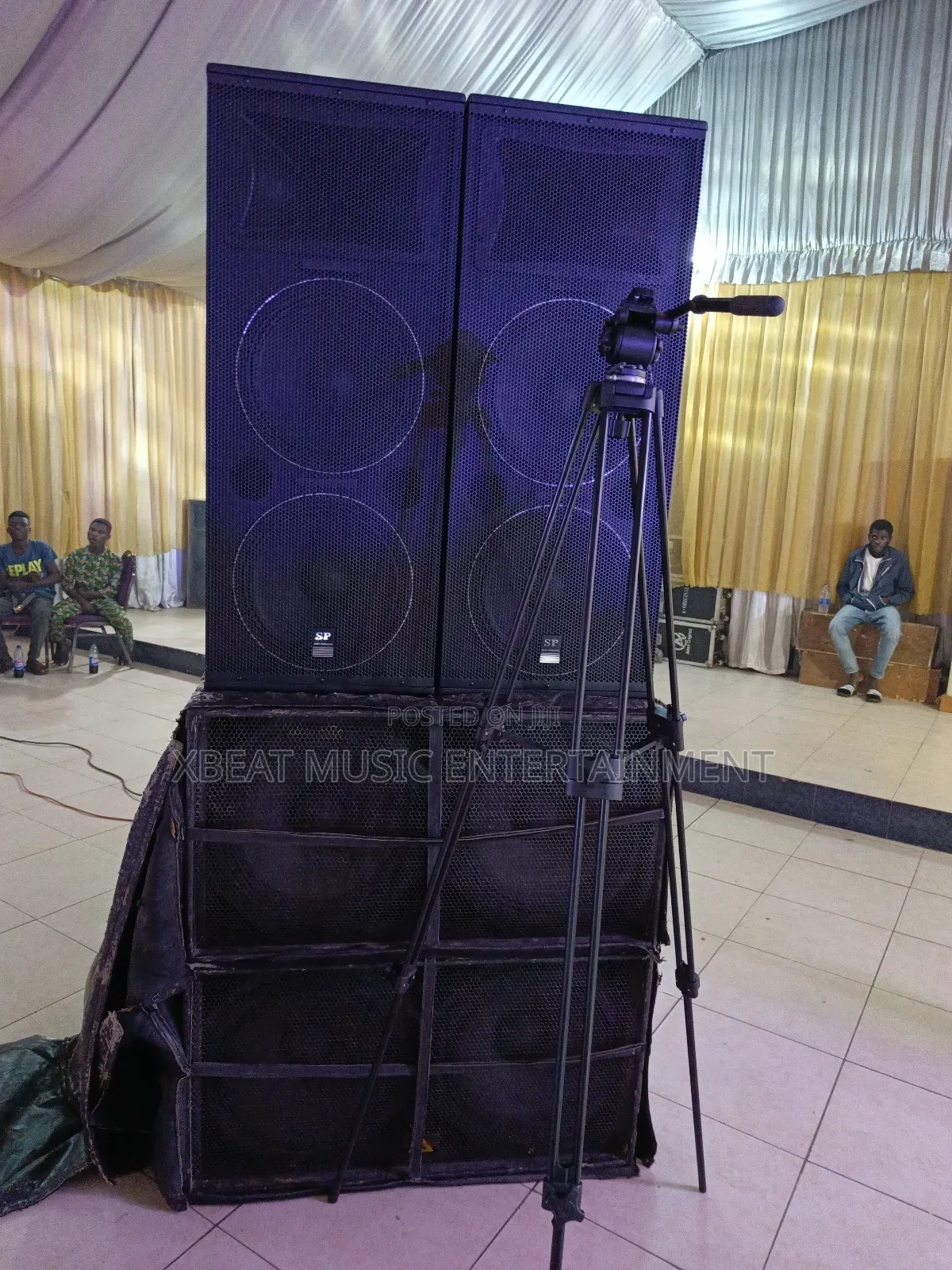 Rentage Of Speakers And Dj Controller